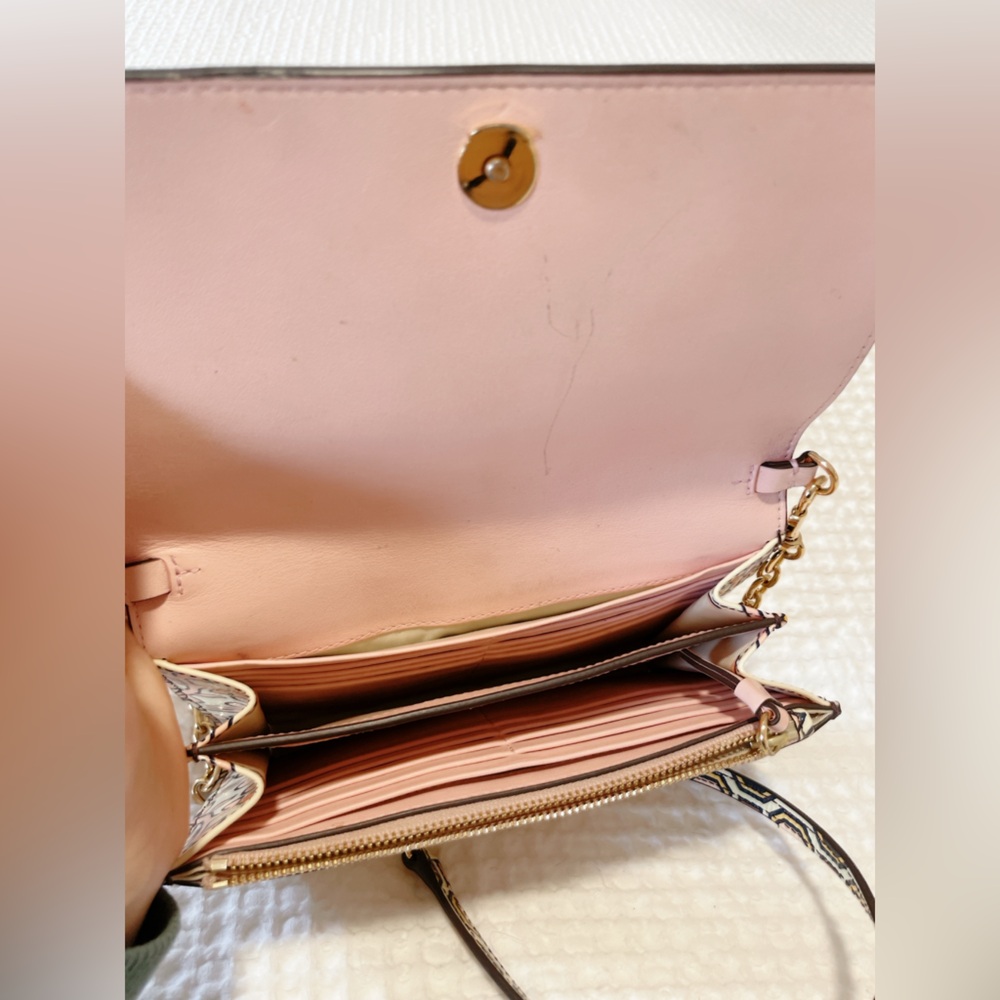 Floral Cream and Pink Chain-Strap Crossbody Bag - Picture 11 of 12